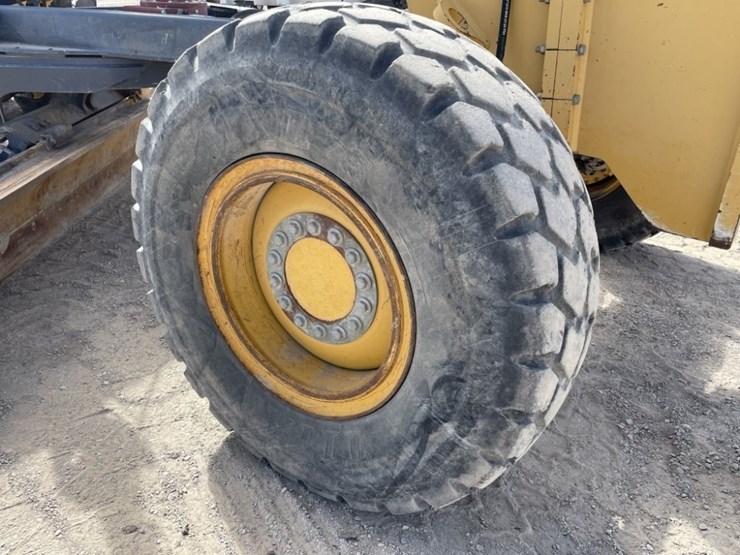 2009-deere-872d-image-11