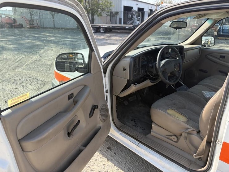 2006-chevrolet-silverado-1500-image-10