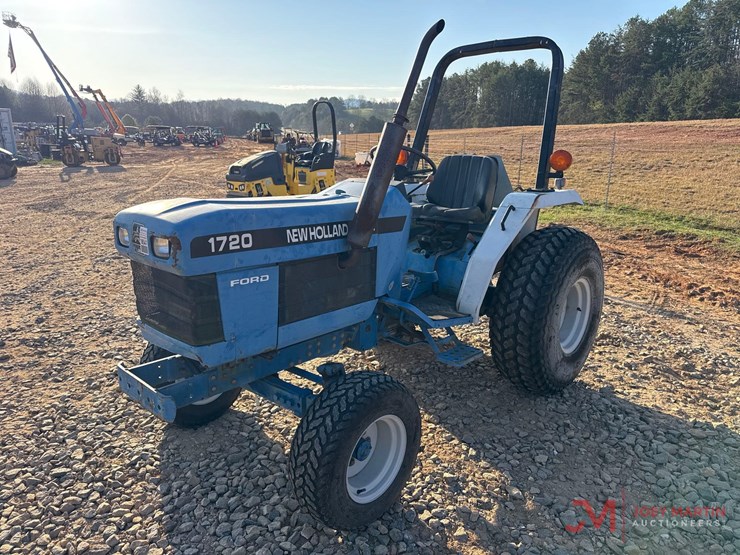 new-holland-1720-image-4