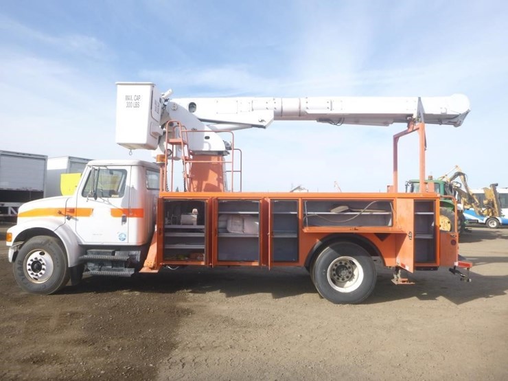 2002-international-4900-image-6