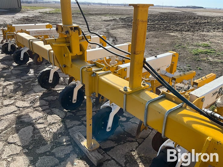 1997-buffalo-6300-image-16