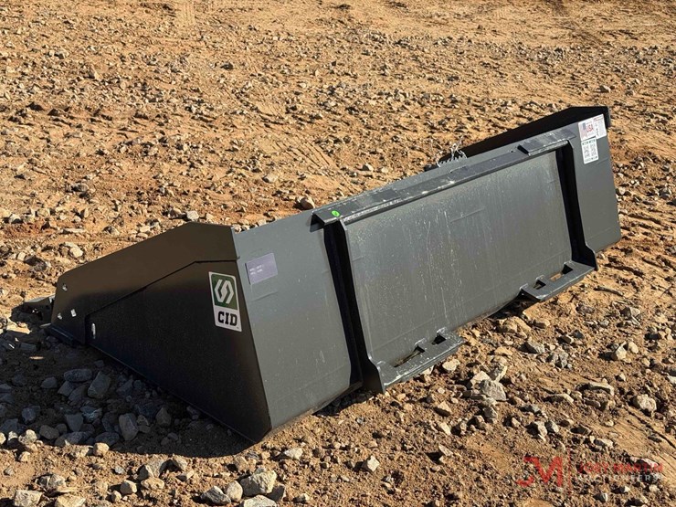new-/-unused-cid-84"-tooth-bucket-skid-steer-attachment-image-3