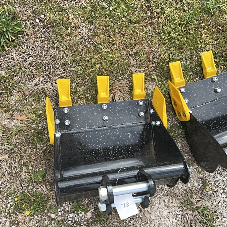 mini excavator bucket 15”