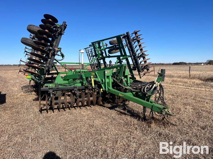 john-deere-726-image-2