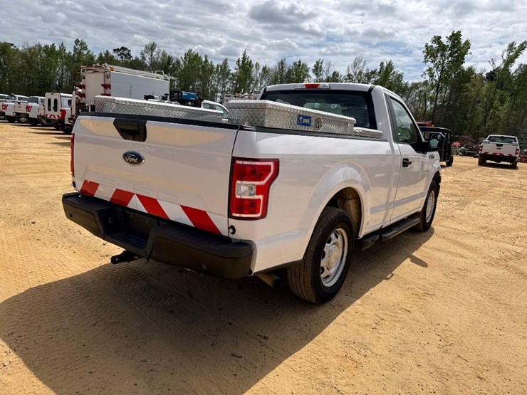 2019-ford-f150-xl-image-4