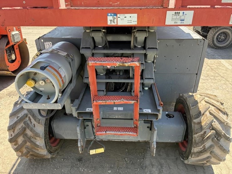 2014-skyjack-sj6832rt-image-7