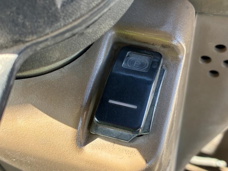 2005-case-721d-image-16