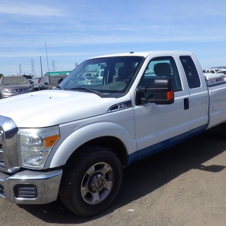 2015 FORD F350