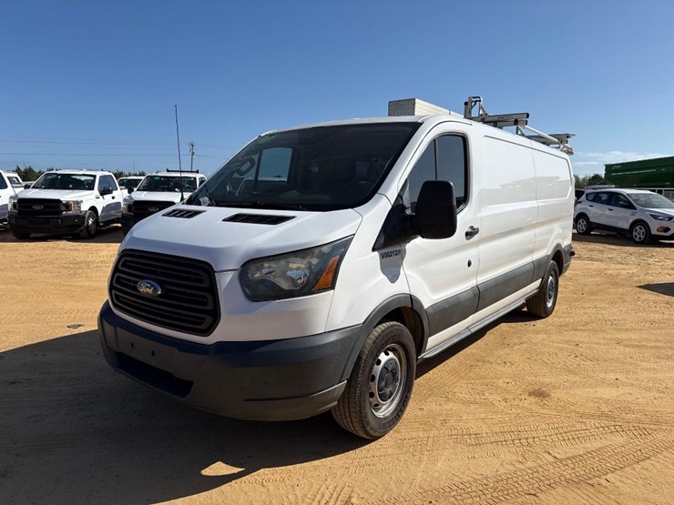 2017-ford-f350-image-2