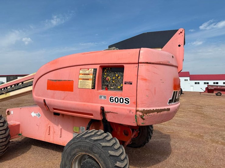 jlg-600s-image-20