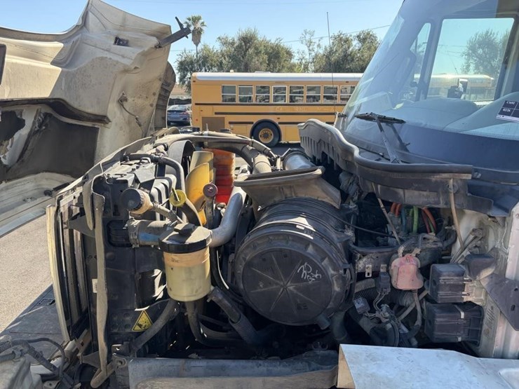 2013-international-workstar-7400-image-6