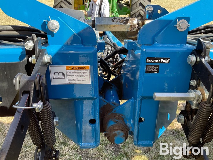 2019-kinze-3200-image-16