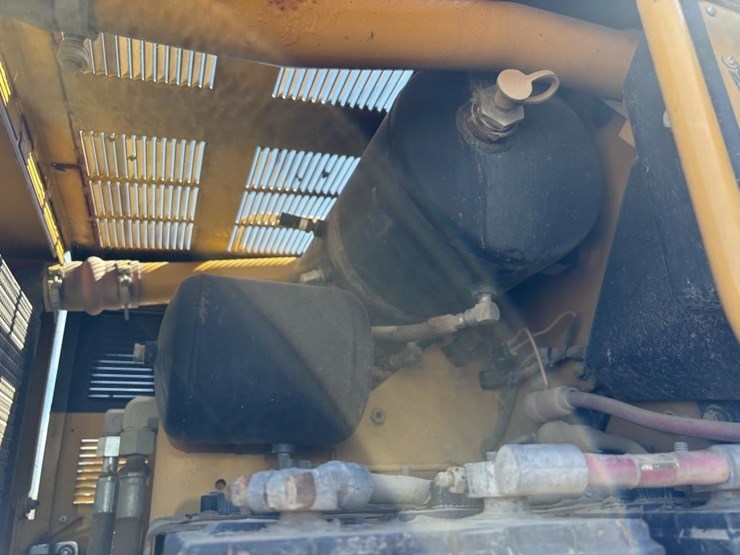 2006-caterpillar-143h-image-77