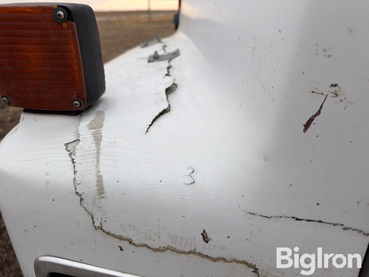 1979-international-1854-t/a-grain-truck-w/2011-crysteel-box-image-14