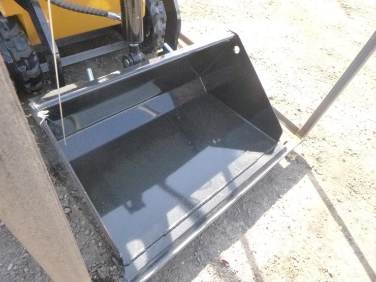 2026-agt-mx-mrt14-skid-steer-track-loader-image-8