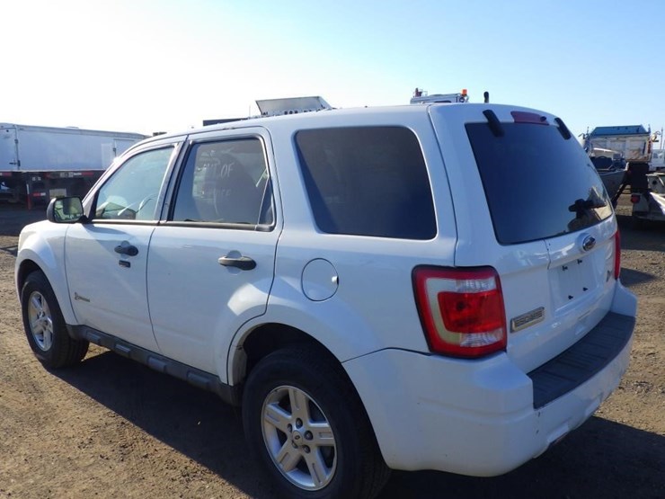 2011-ford-escape-image-4