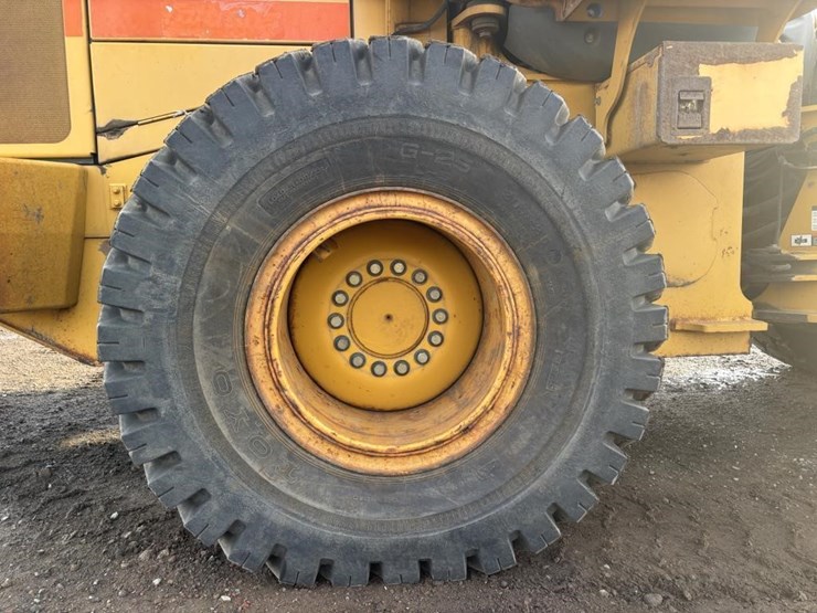 2005-deere-624j-image-20