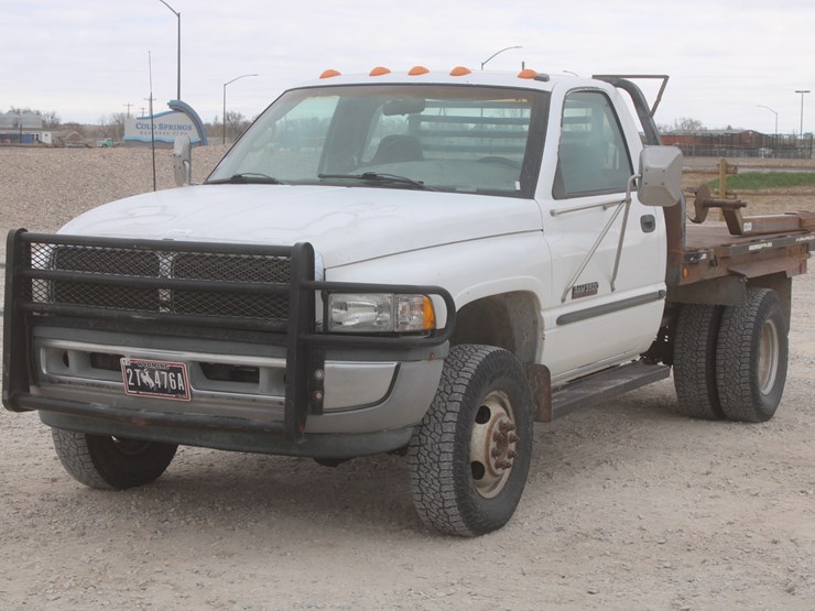 1999-dodge-3500-image-57