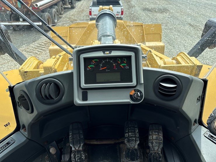 caterpillar-972-image-34