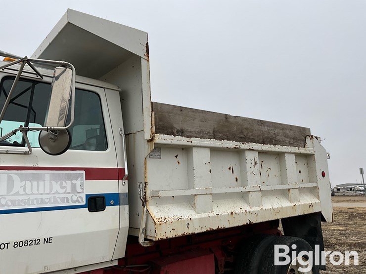 1993-ford-ln8000-image-11