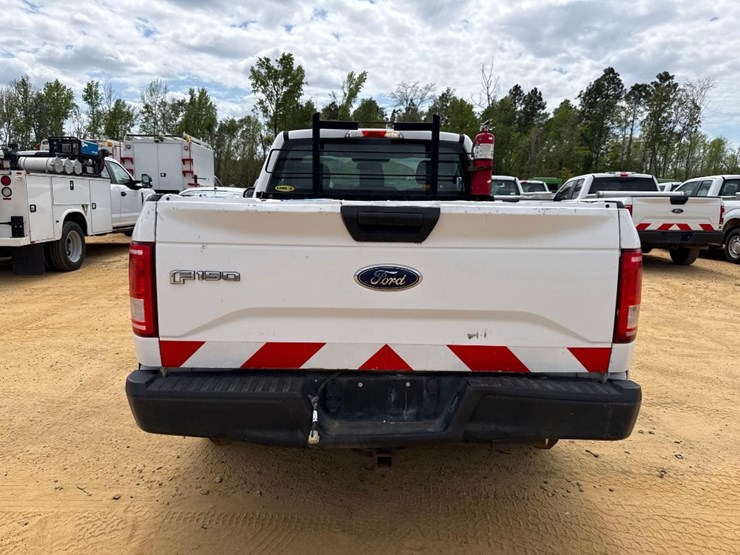 2015-ford-f150-xl-image-5