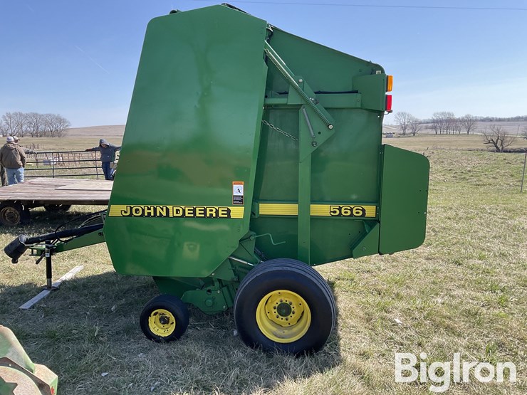 john-deere-566-image-8