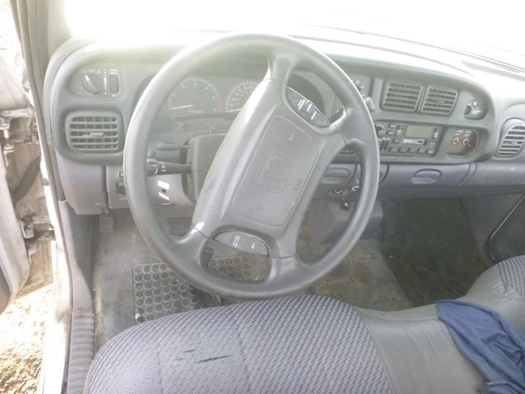 2002-dodge-ram-2500-image-10