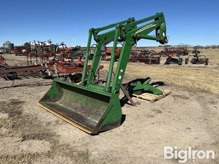 john-deere-741-image-1