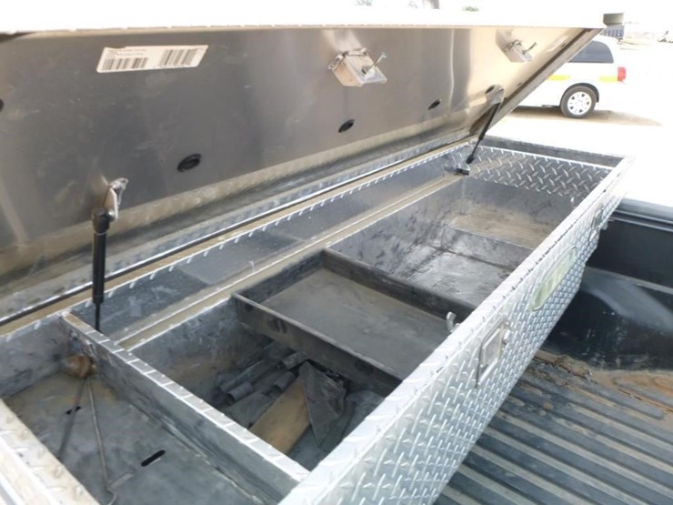 2013-toyota-tacoma-image-28