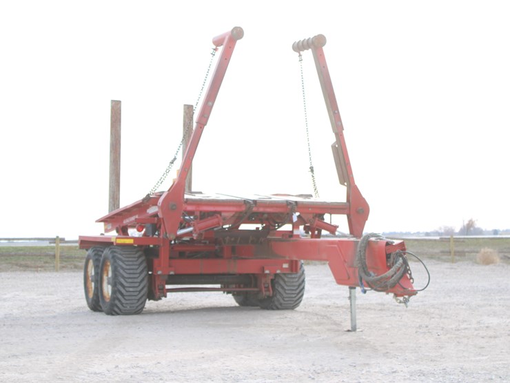 #1064-•-2009-morris-mfg-pro-ag-auto-align-bale-runner-16k-image-14