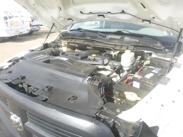 2012-dodge-ram-5500-image-14