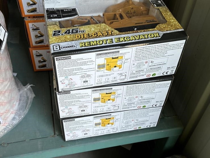 sklp-excavator-toy-image-2