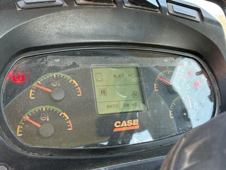 2009-case-721e-image-18