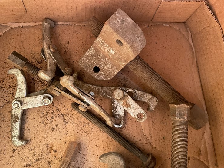 #2514-•-various-gear-pullers-image-4