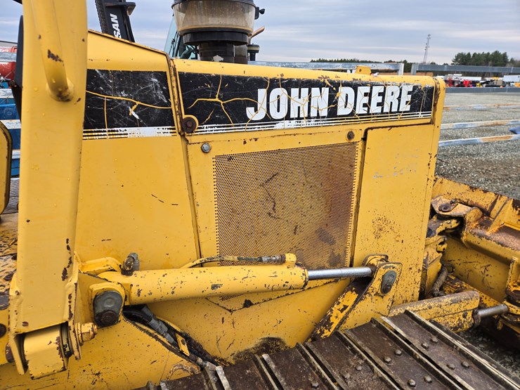 deere-550g-lt-image-30