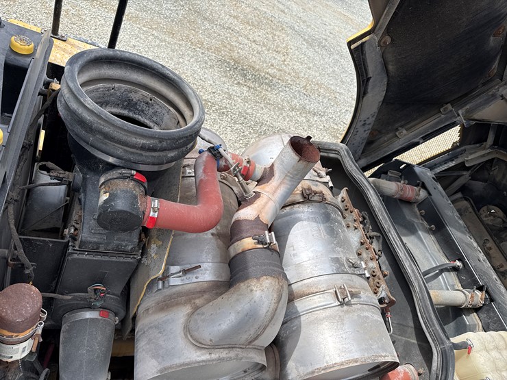 caterpillar-972-image-47