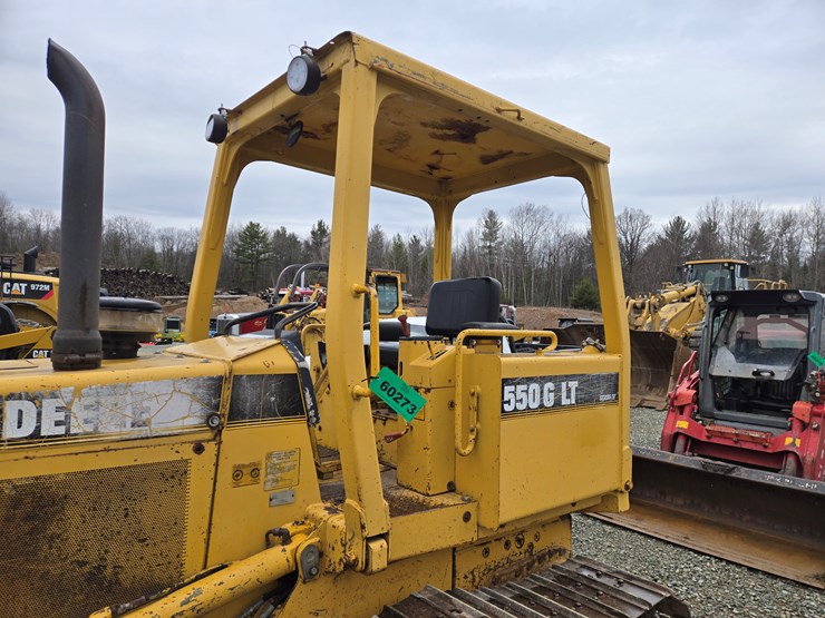 deere-550g-lt-image-34