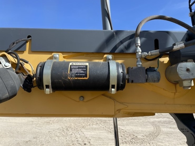 2012-deere-872g-image-51