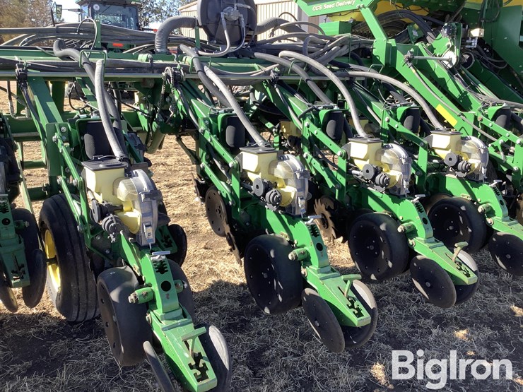 2014-john-deere-1790-ccs-image-14