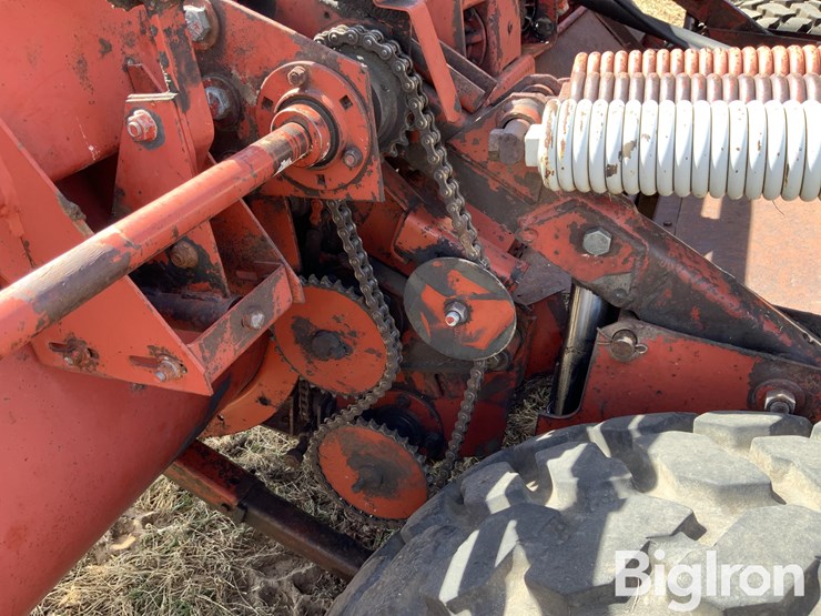 hesston-6550-image-20