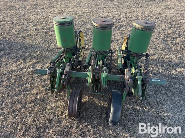 john-deere-24-image-2