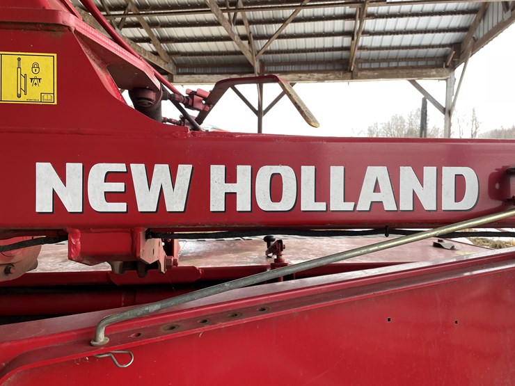 2015-new-holland-313-image-18