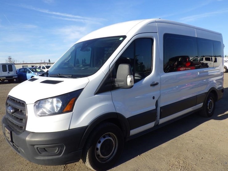 2020-ford-transit-image-1