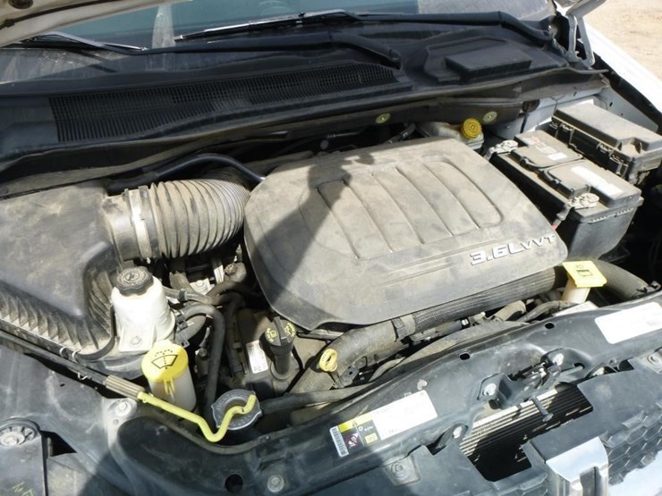 2014-dodge-grand-caravan-image-32