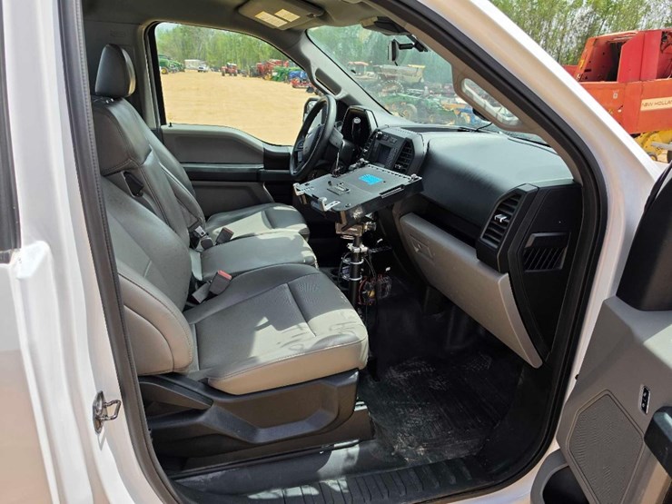 2019-ford-f150-xl-image-8