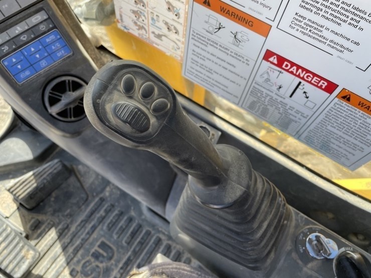 2016-komatsu-pc360-lci-11-image-51