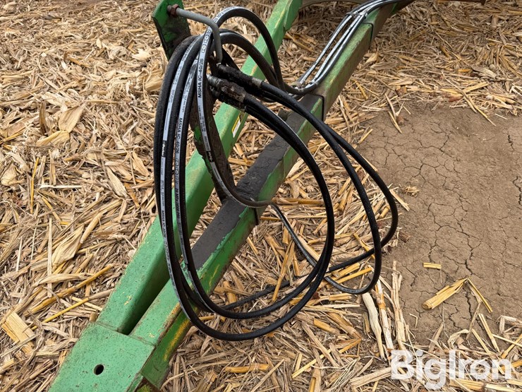 john-deere-630-image-10