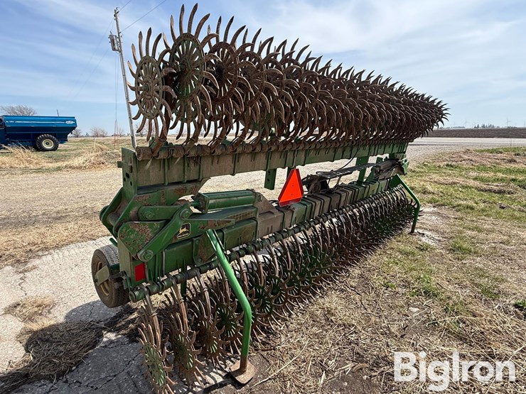 john-deere-400-image-7