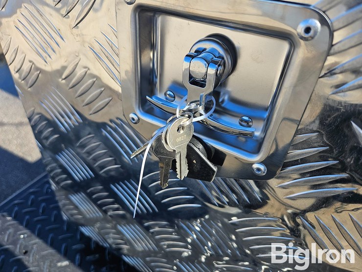 massey-ferguson-730-image-17