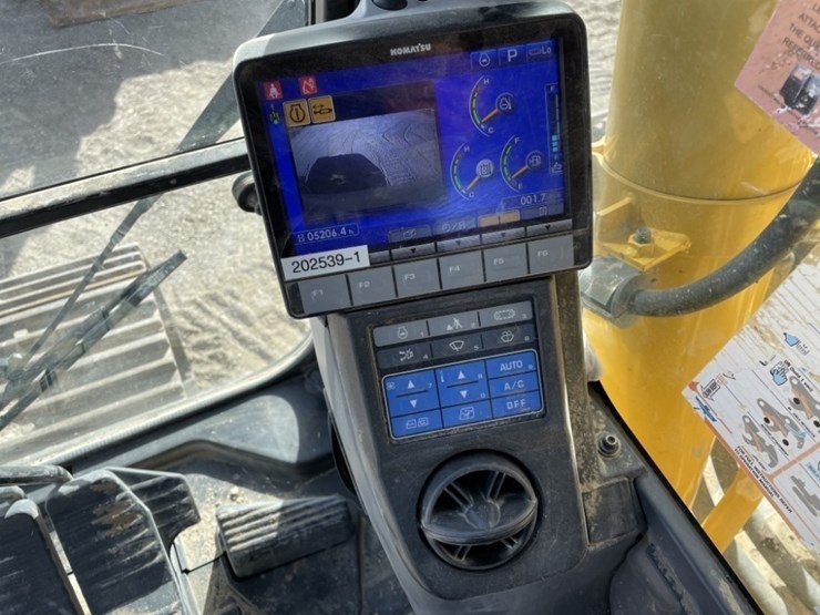 2016-komatsu-pc360-lci-11-image-53